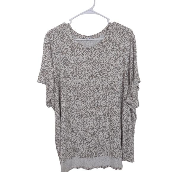 Old Navy Luxe Animal Print Top Size 3X Classic Lightweight Comfortable - Picture 1 of 5